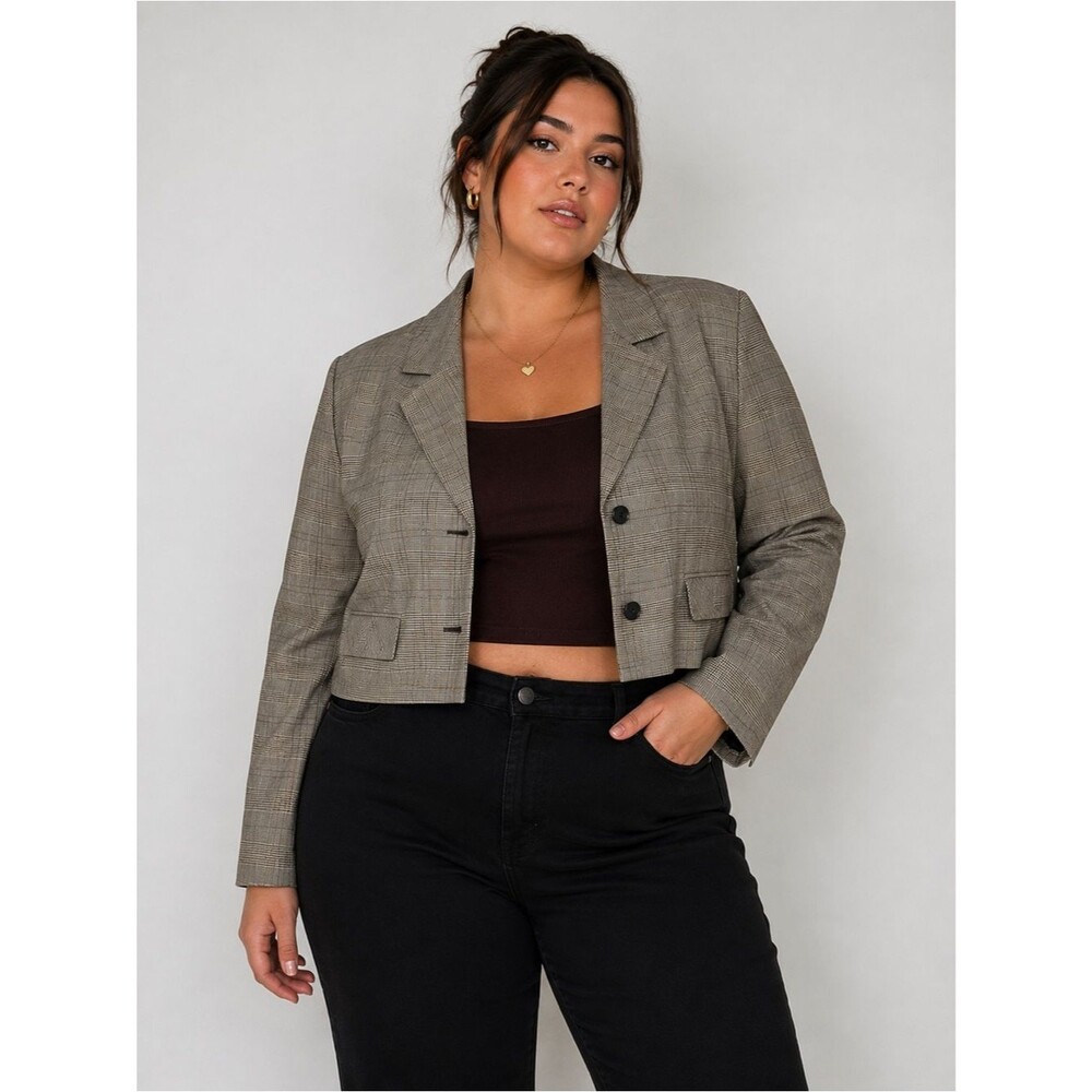 Arula Cropped Plaid Blazer Jacket in Taupe Classic Capsule Wardrobe Minimalist